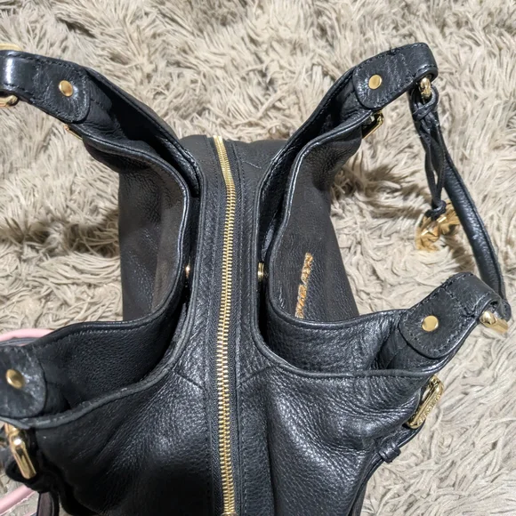 Michael Kors Black Leather Shoulder Bag with Gold Accents - Picture 10 of 14